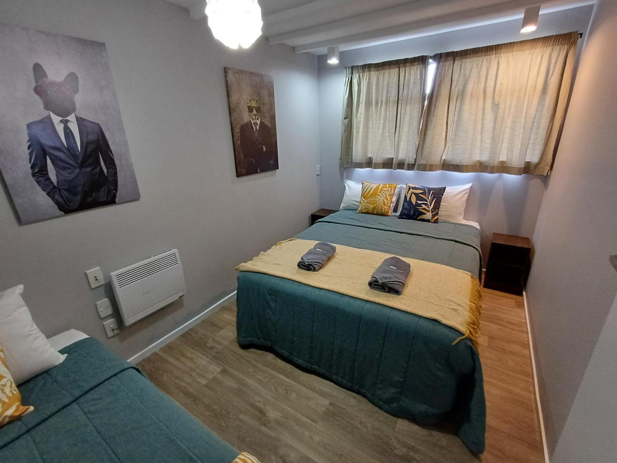 Gothic Heights Motel Christchurch Bilik gambar